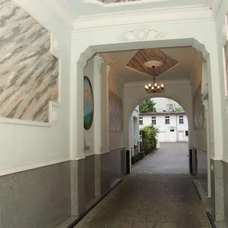 Apart Haus Ariadna Апартаменты Берлин